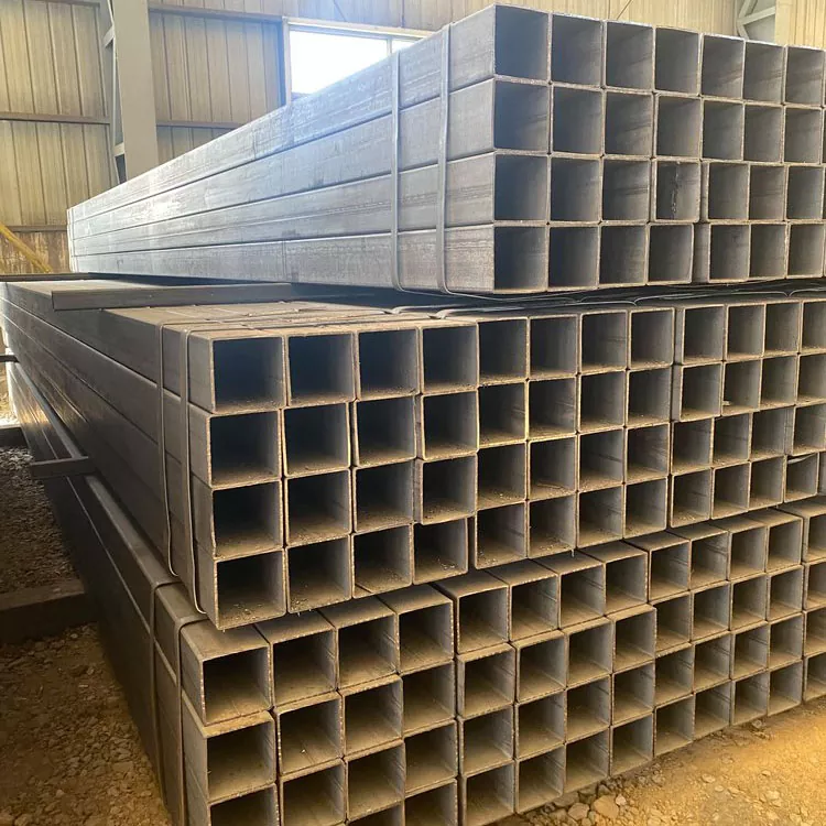 Apa yang Menjadikan Tabung Persegi Panjang Bergaris Hitam Pilihan Terbaik untuk Aplikasi Struktural dan Industri