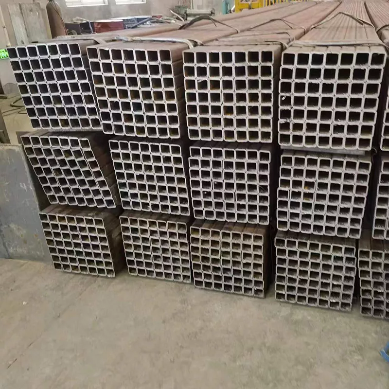 Tabung Persegi Panjang Hitam Tebal